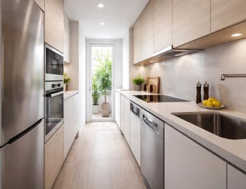 découvrez comment sélectionner les appareils électroménagers adaptés pour optimiser une cuisine étroite en longueur, alliant fonctionnalité et gain d'espace.